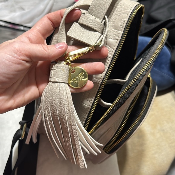 Backpack/ purse - Picture 2 of 6